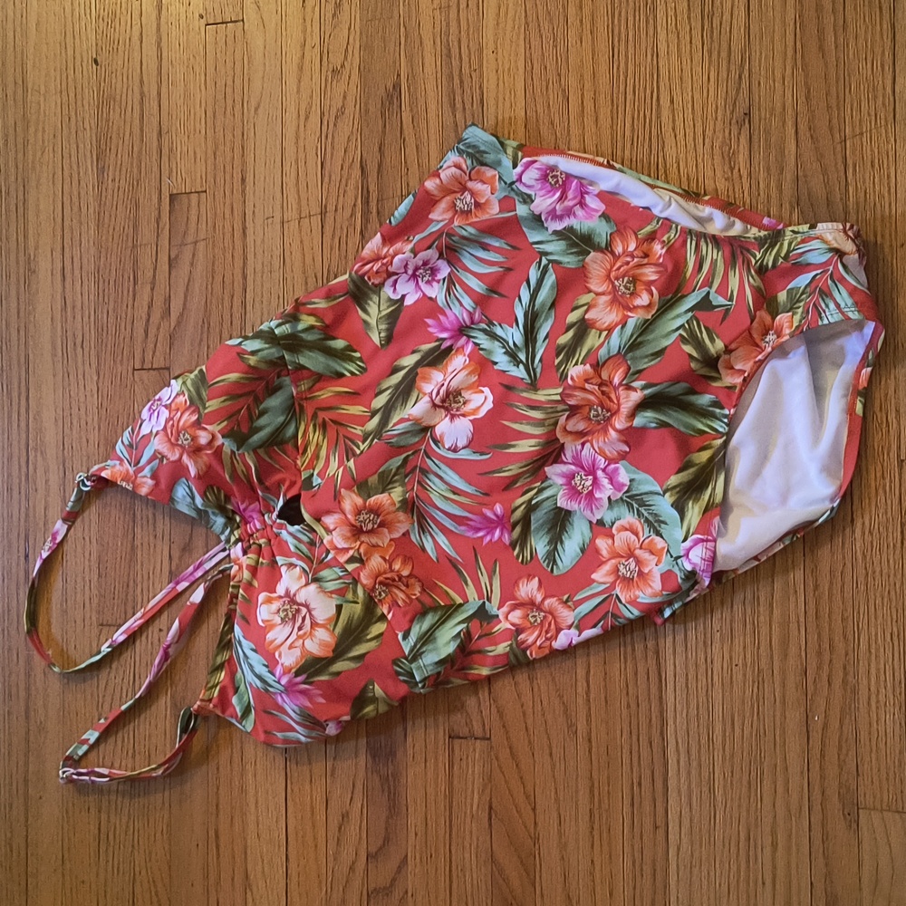 Kona Sol one-piece tropical-print swimsuit-sz 24W